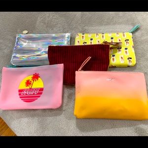 Lot of Ipsy makeup bags